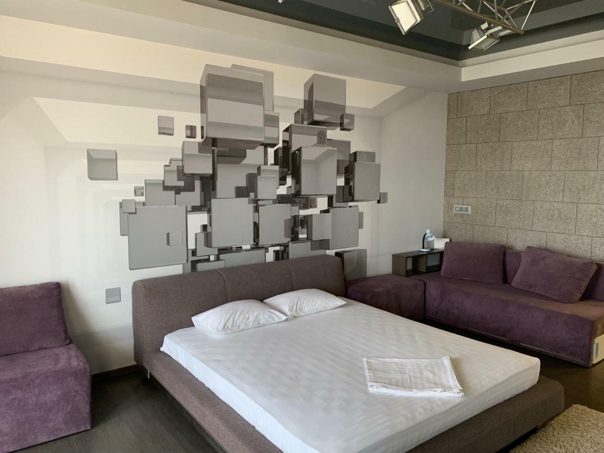 Apartments Raisy Okipnoi Kijev Kültér fotó